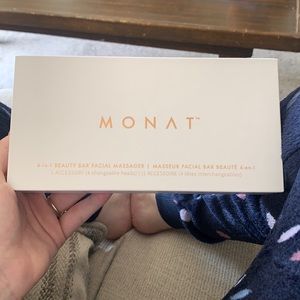 Monat 4 in 1 beauty facial massager